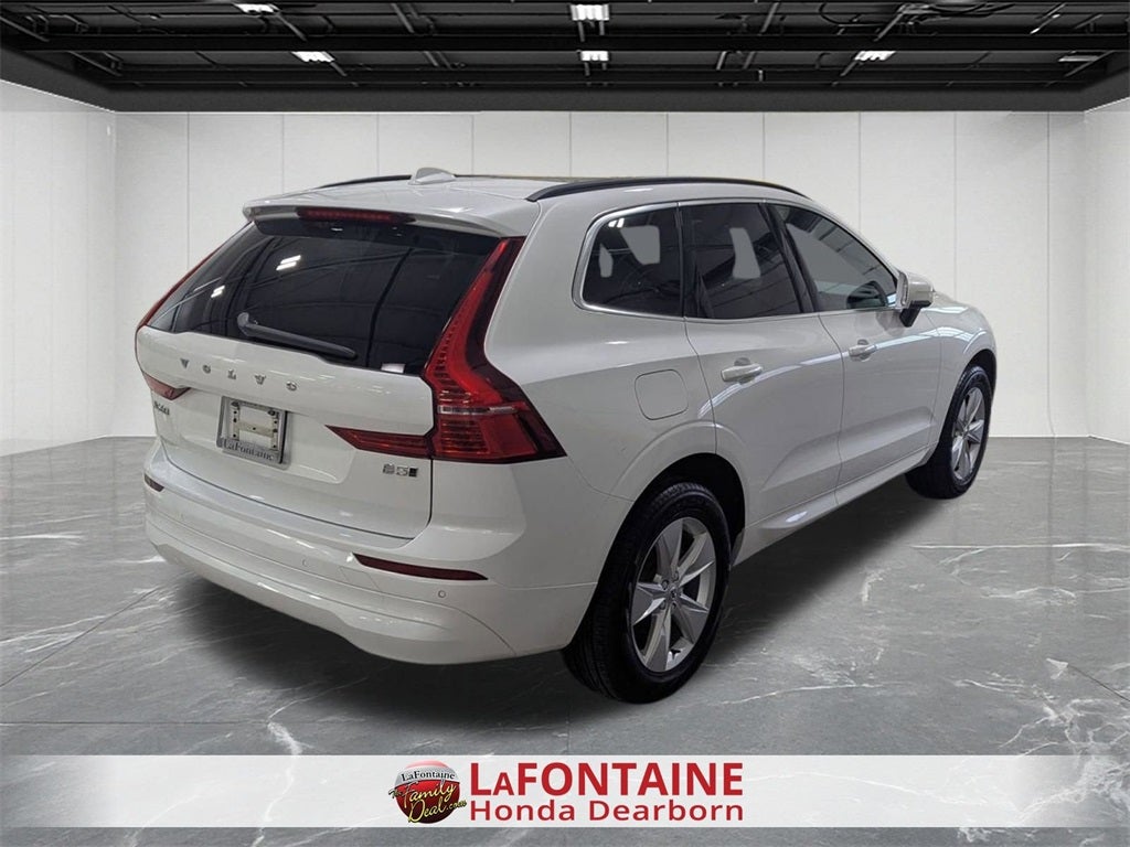 2022 Volvo XC60 B5 Momentum