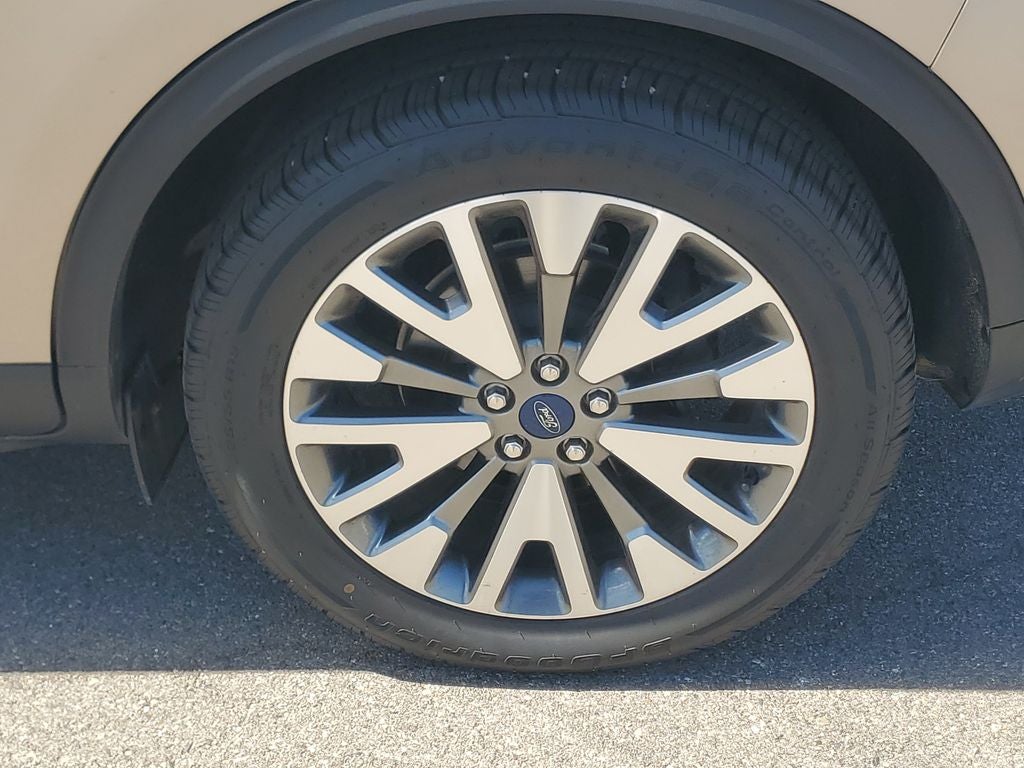 2020 Ford Escape Titanium