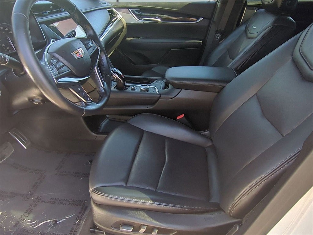 2022 Cadillac XT5 Premium Luxury