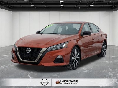 2020 Nissan Altima 2.0 SR
