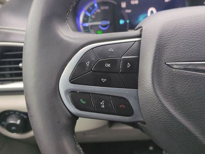 2024 Chrysler Pacifica Hybrid Select