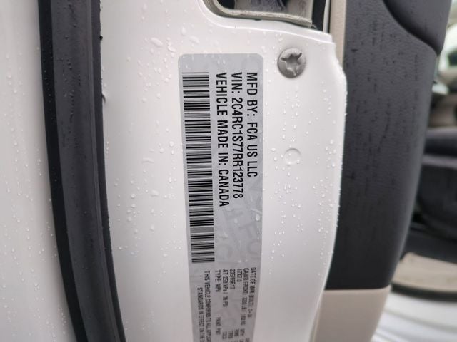 2024 Chrysler Pacifica Hybrid Select