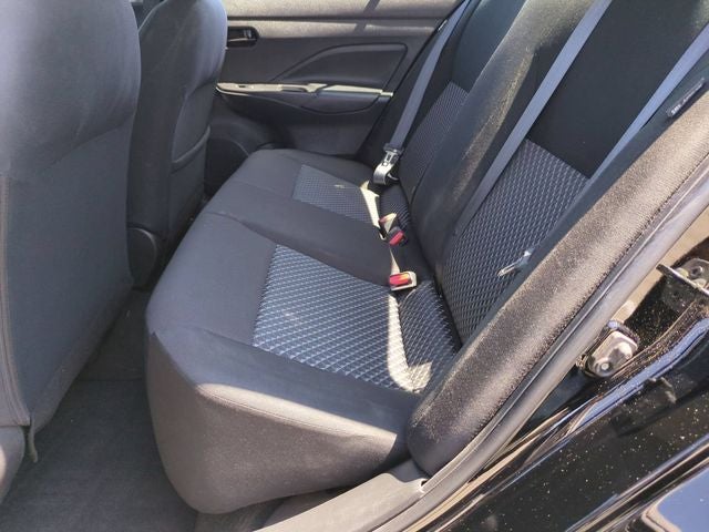 2021 Nissan Versa 1.6 S