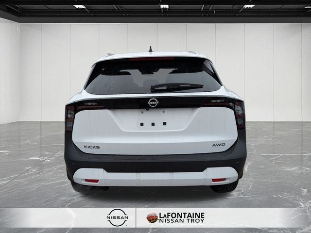 2026 Nissan Kicks SV