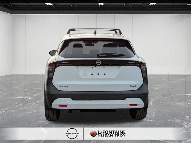 2026 Nissan Kicks SV