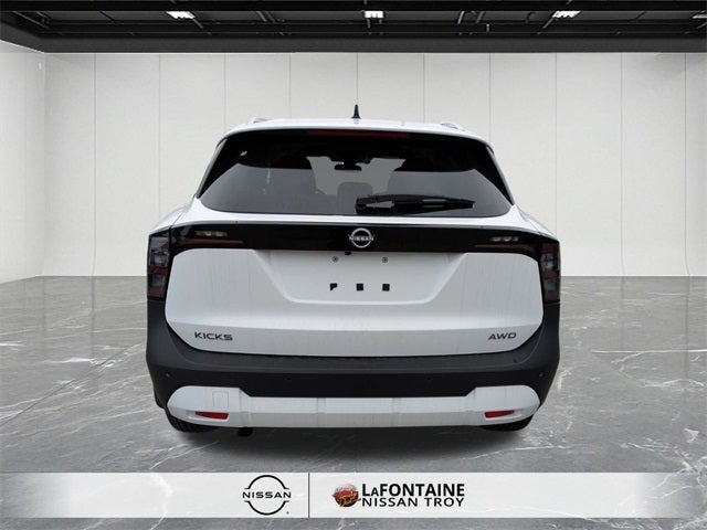 2026 Nissan Kicks SV