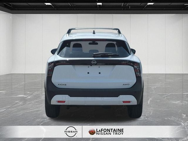 2026 Nissan Kicks SV