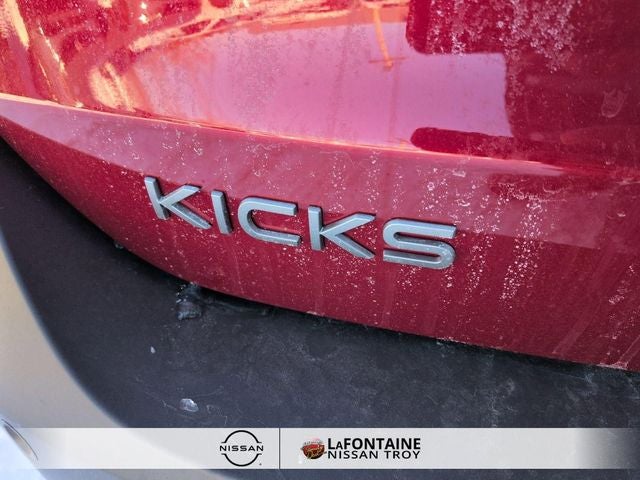 2026 Nissan Kicks SV