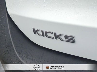 2026 Nissan Kicks SV