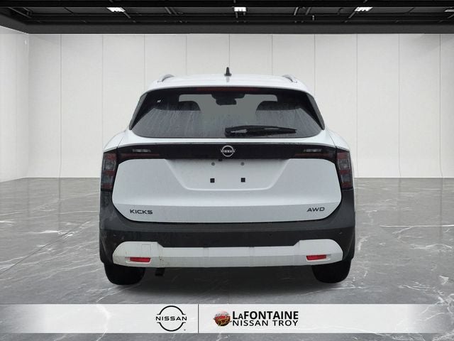 2026 Nissan Kicks SV