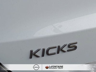 2026 Nissan Kicks SV
