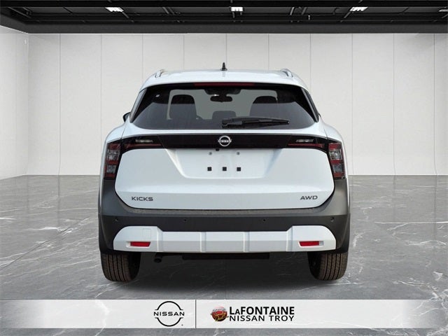 2026 Nissan Kicks SV