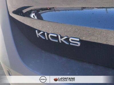 2026 Nissan Kicks SR