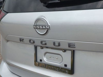 2025 Nissan Rogue SV