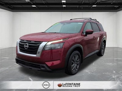 2023 Nissan Pathfinder SV