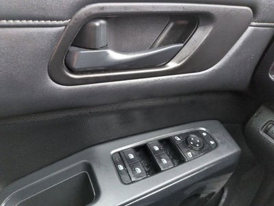 2023 Nissan Pathfinder SV