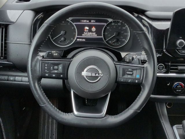 2023 Nissan Pathfinder SV