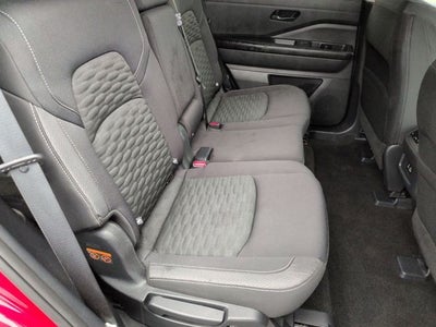 2023 Nissan Pathfinder SV