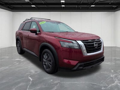 2023 Nissan Pathfinder SV
