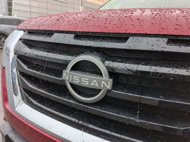 2023 Nissan Pathfinder SV