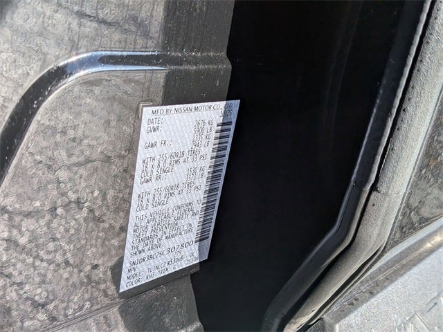 2025 Nissan Pathfinder SV