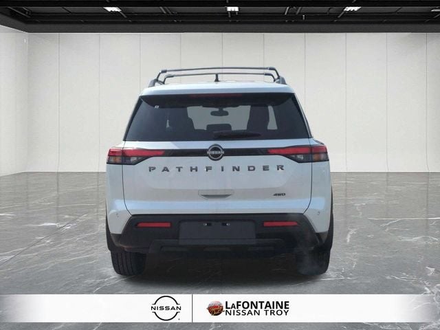 2026 Nissan Pathfinder SV