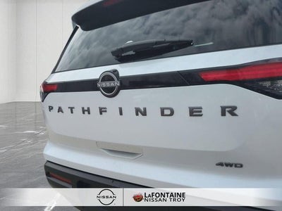 2026 Nissan Pathfinder SV