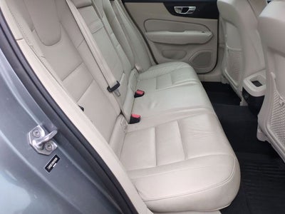 2021 Volvo S60 T5 Momentum