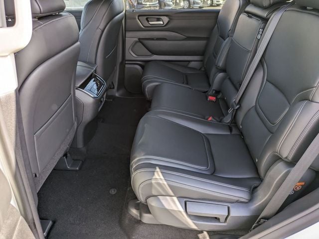 2026 Nissan Armada SV