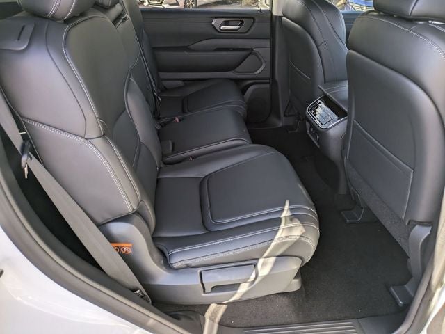 2026 Nissan Armada SV