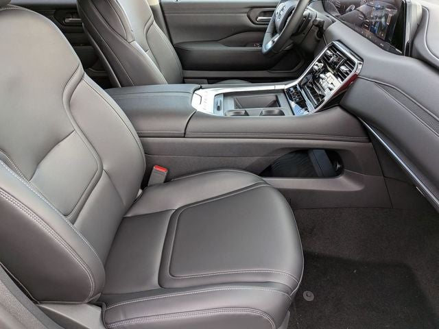 2026 Nissan Armada SV