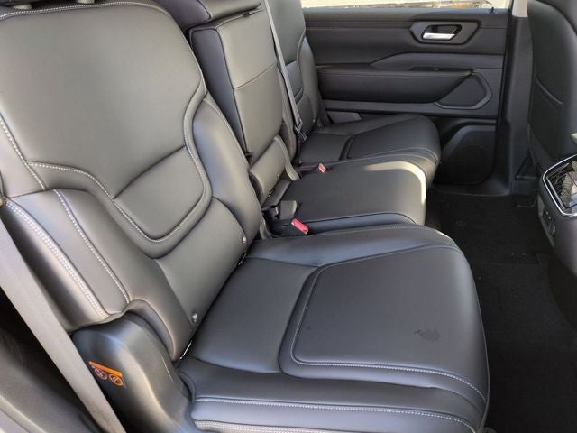 2026 Nissan Armada SV