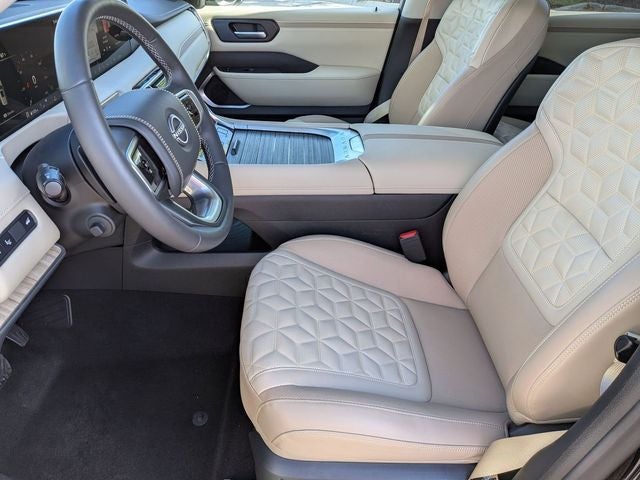 2025 Nissan Armada Platinum Reserve - Photo 12