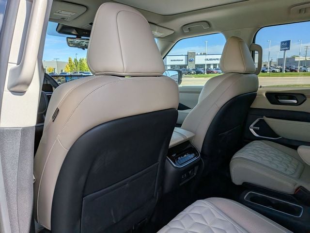 2025 Nissan Armada Platinum Reserve - Photo 28