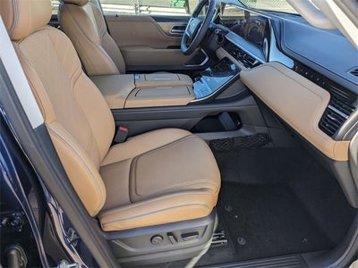 2026 INFINITI QX80 LUXE
