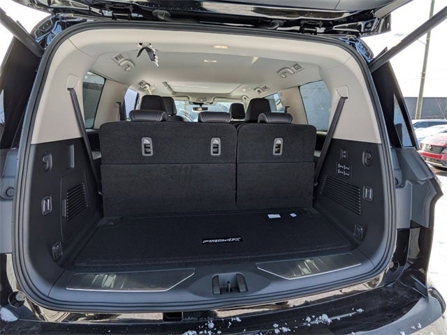 2026 INFINITI QX80 LUXE