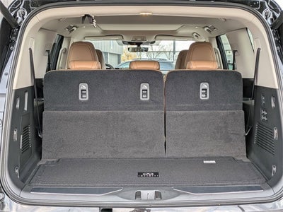 2026 INFINITI QX80 LUXE