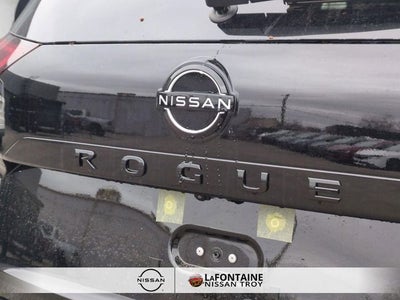 2026 Nissan Rogue Dark Armor