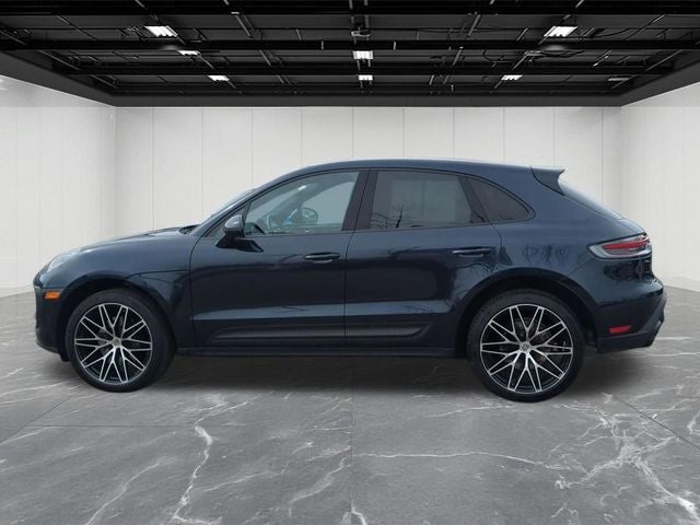 2023 Porsche Macan Base