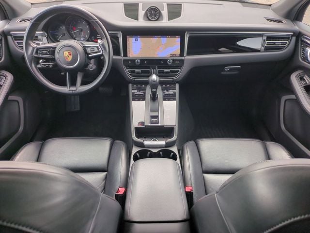 2023 Porsche Macan Base