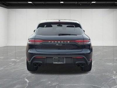2023 Porsche Macan Base