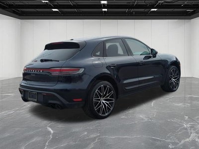 2023 Porsche Macan Base