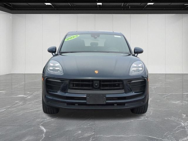 2023 Porsche Macan Base