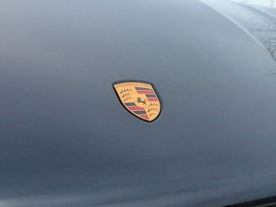 2023 Porsche Macan Base