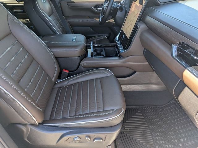 2025 GMC Yukon Denali Ultimate