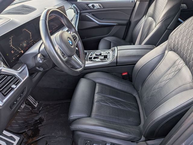 2025 BMW X7 M60i