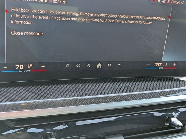 2025 BMW X7 M60i
