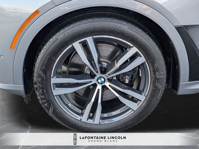 2025 BMW X7 M60i
