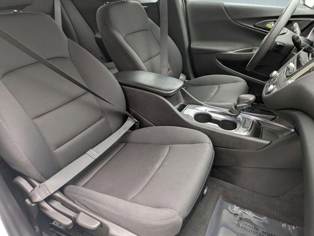 2022 Chevrolet Malibu LS 1LS