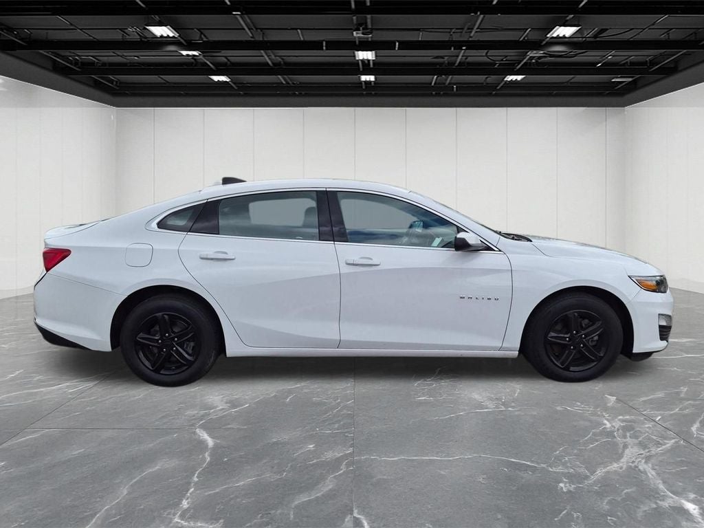 2022 Chevrolet Malibu LS 1LS